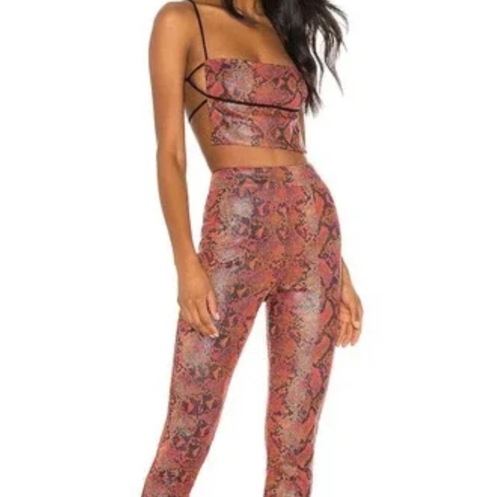 H:ours two piece set - Picture 3 of 6